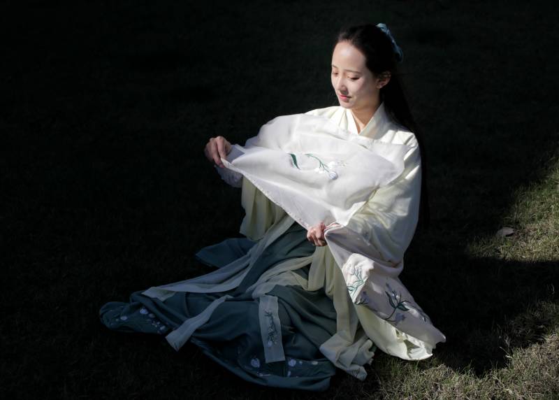 《光与影》 苏午